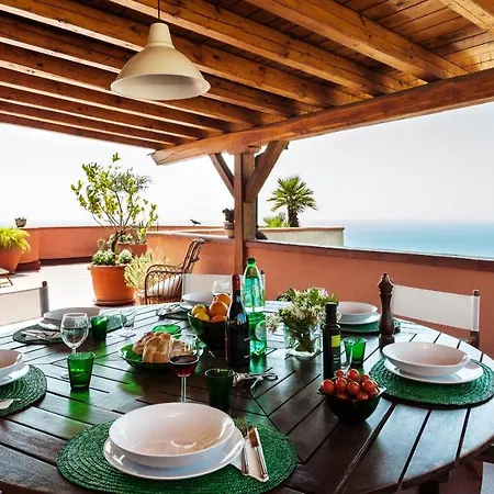 Сasa de vacaciones San Domenico Penthouse